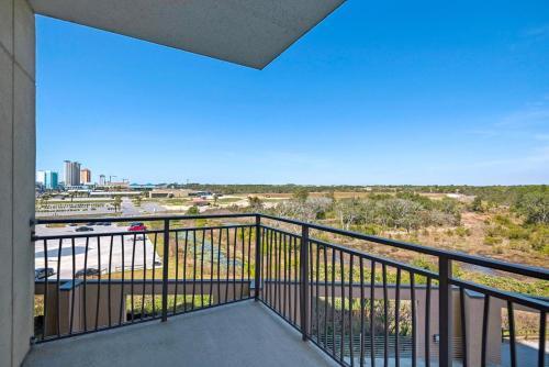 Apartamento Origin Unit 417 West End Condo With Peaceful Nature Views