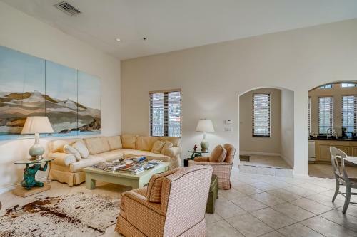 Residence At Rosemary Square