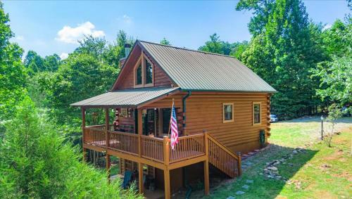 Hidden Haven-peaceful Inviting Pet Friendly Cabin