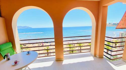 Apartamento Primera Linea de Playa Puerto de Mazarron