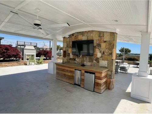 Apartment In Buckhead W/ Rooftop Pool