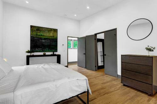 Modern Atlanta Getaway