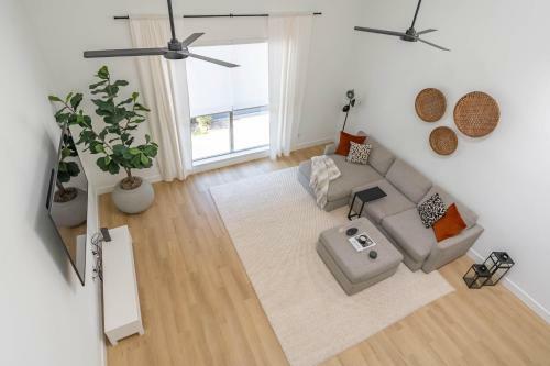 Apartamento New! Spacious Modern Townhome In The City!