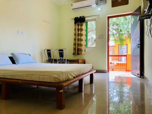 Hotel Anand Dham Guest House By Wb Inn