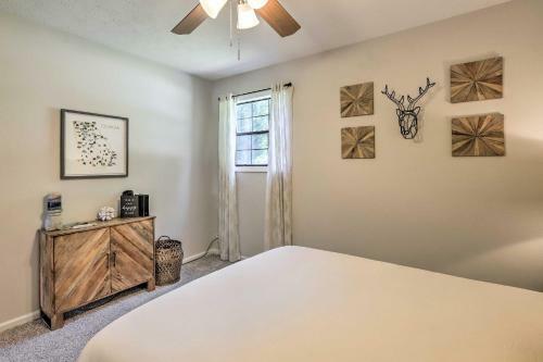 Lakefront Eatonton Escape With Bonus Guesthouse