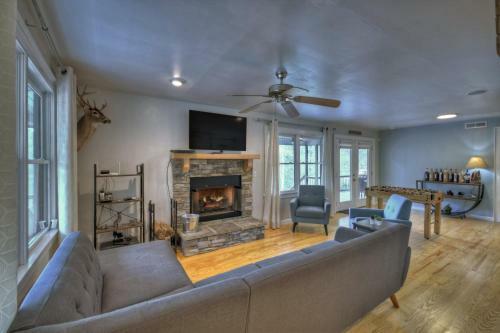 New Heaven Bound Pristine Private Lake Frontage