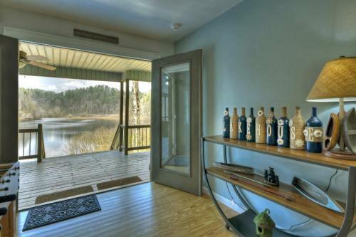 New Heaven Bound Pristine Private Lake Frontage