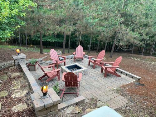 Deer Ridge! - Loft & Fire Pit - Pet Friendly
