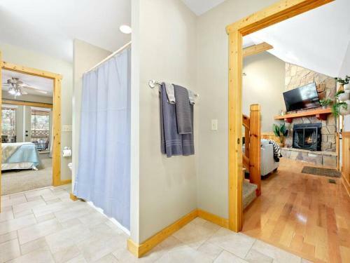 Deer Ridge! - Loft & Fire Pit - Pet Friendly
