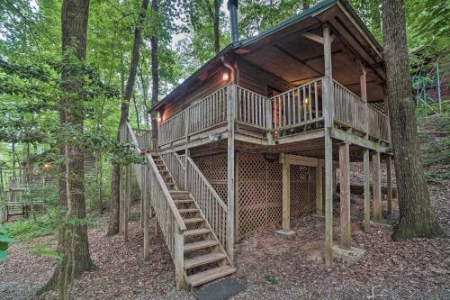 Tranquil Nw Georgia Cabin With Private Hot Tub
