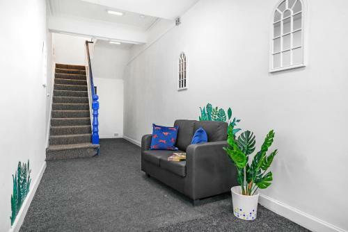 Sunshine Serviced Apartments By Prime Stay