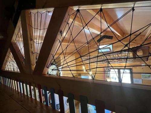 Rustic Cabin In The Woods/caba�a En El Bosque
