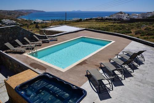 Frankie?s Sunrise Villa