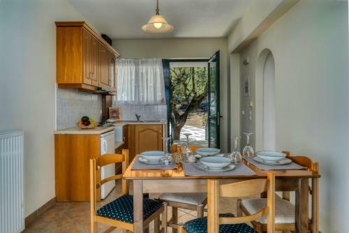 Anatoli Apartments