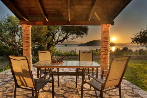 Anatoli Apartments