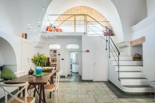 H241 Independent With Terrace Overlooking The Sea