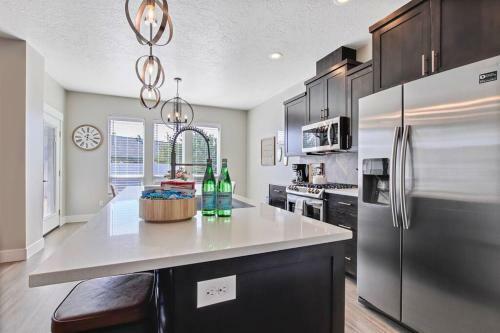 Stunning Meridian 3 Bedroom Custom Home In Central Meridian