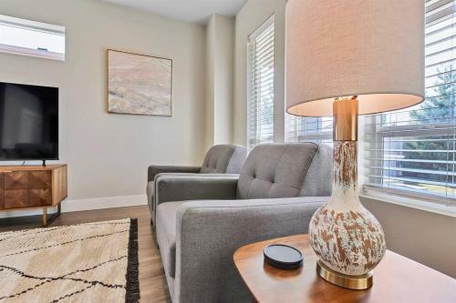 Stunning Meridian 3 Bedroom Custom Home In Central Meridian
