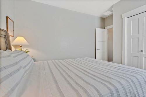 Stunning Meridian 3 Bedroom Custom Home In Central Meridian