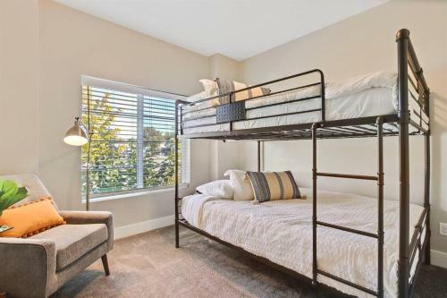 Stunning Meridian 3 Bedroom Custom Home In Central Meridian