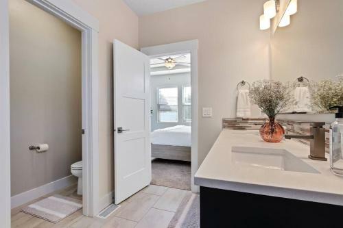 Stunning Meridian 3 Bedroom Custom Home In Central Meridian