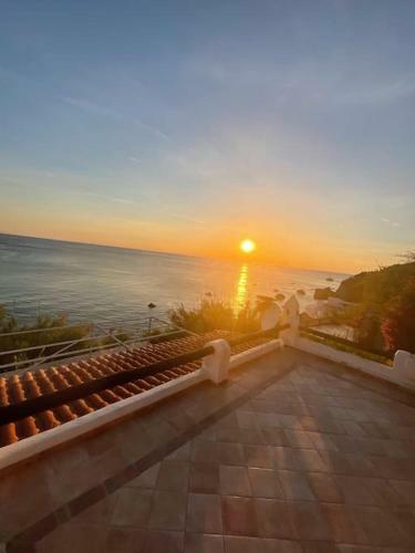 Sea -view Apartament Cava Dell?isola (forio)