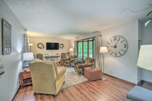 Indiana Countryside Retreat On 37-acre Land!