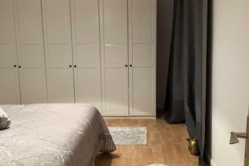 Id 6881 - Private Apartment
