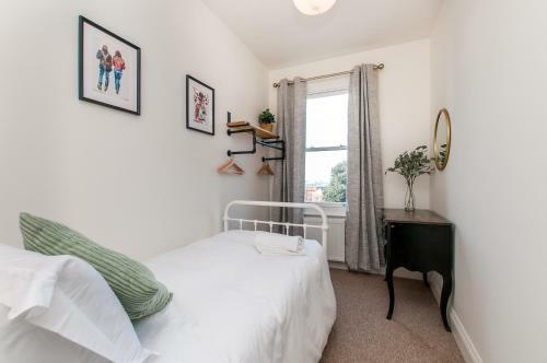Queen Palm Apartment - Margate - 3 Mins Walk To Beach