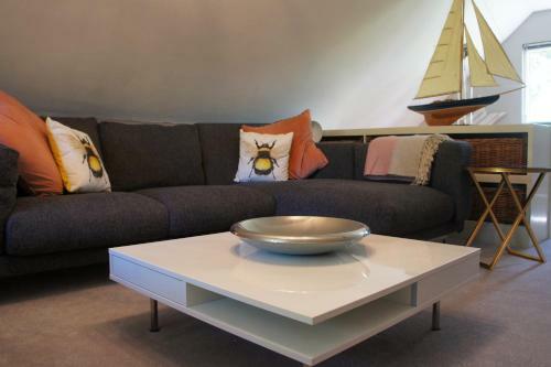 The Cottage And The Loft