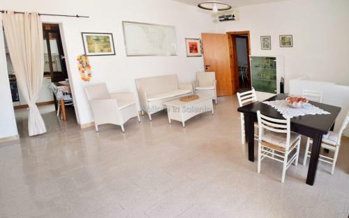 H251 Independent House Sea View With Parking