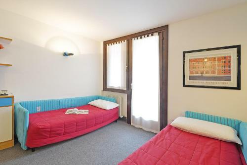 Iflat Colorful Apartment With A Beautiful View