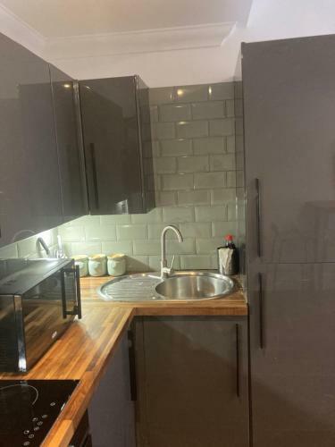 Hostal Modern Double Room In City Center Apartment -1