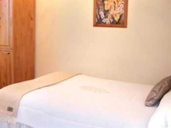 Hostal Brook Manor Lodge