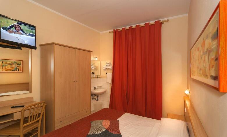 Hotel Astor