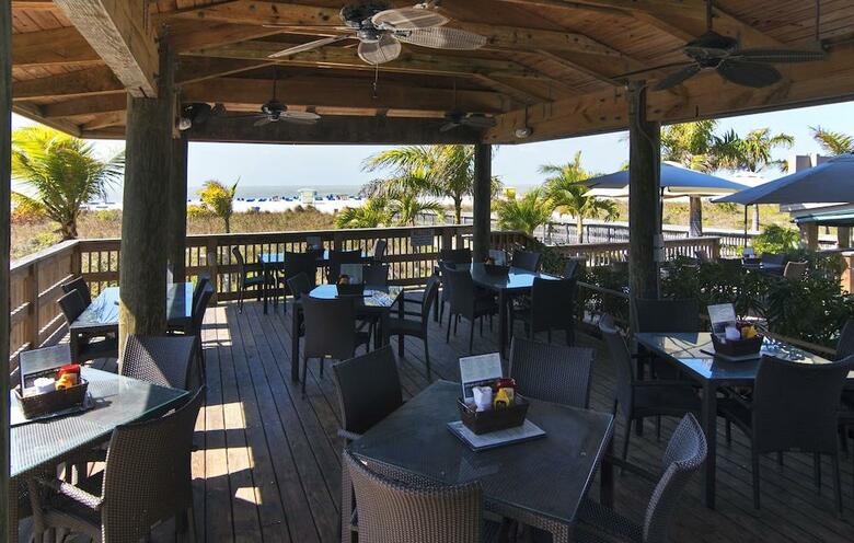 Hotel Beachcomber Beach Resort