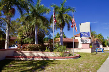 Hotel Golden Host Resort