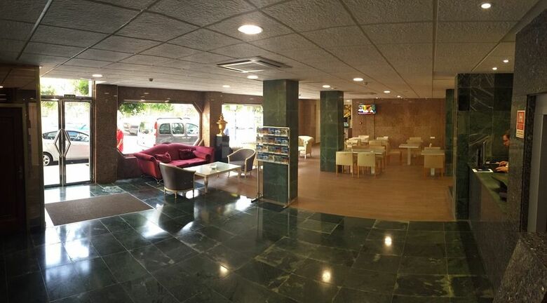 Hotel Embajador