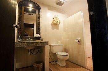 Hotel Lampang River Lodge