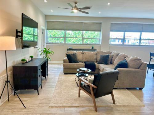 Upscale Downtown Apartment