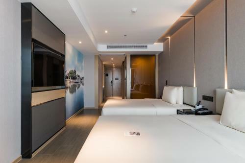 Atour Hotel Suzhou North High-speed Railway Station
