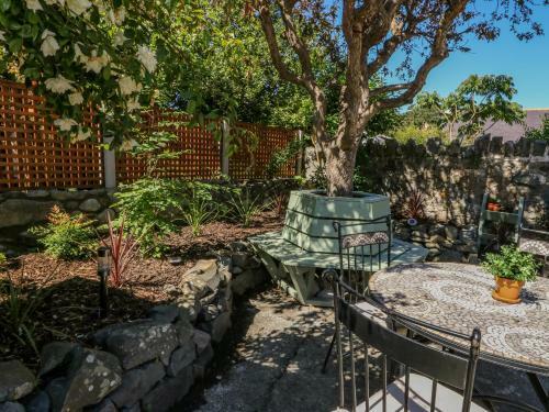 Crabapple Cottage