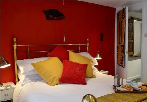 Cosy Holiday Cottage In Crickhowell.