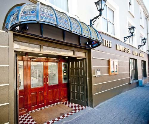 Munster Arms Hotel