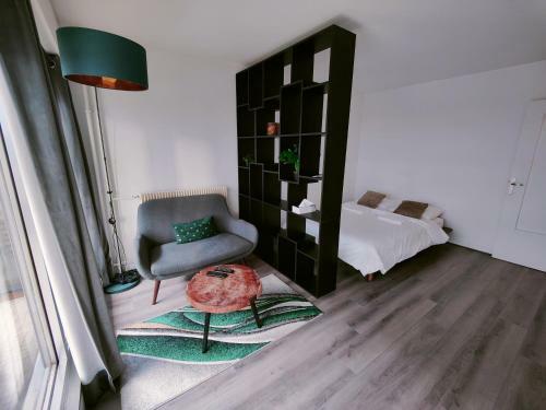 Apartamento Charmant Studio Au Coeur de La D�fense / Paris