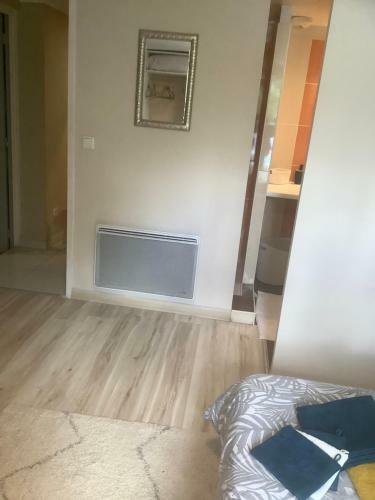 Hostal Chambre D H�tes Ind�pendante Dans Village M�di�val