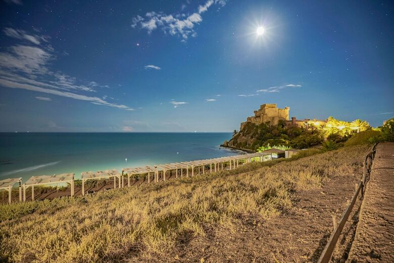 Hotel Falconara Charming House & Resort