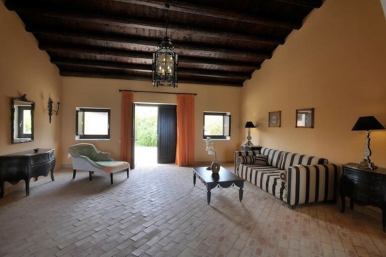 Hotel Falconara Charming House & Resort