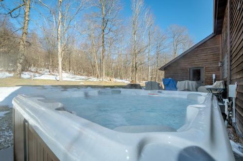 Dancing Bear Lodge