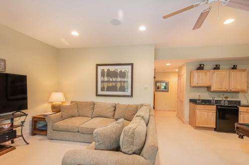 Play-a-way Chalet